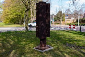 Kunstwerk Zuil van Ad Louwinger in de Blaak in Tilburg
