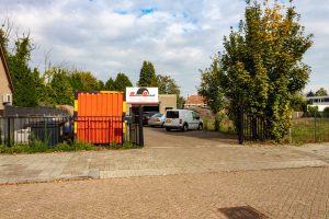 De Bandenbazaar in de buurt Heikant-Oost in Tilburg-Noord