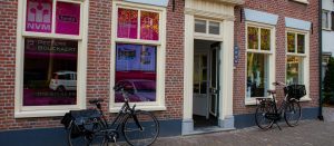 Peeters-Bouckaert Makelaars en capelli hairstyling in het dorp Udenhout