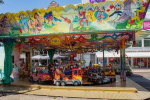 De kermisattractie Babysport van Rampen op de Tilburgse Kermis 