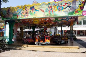 De kermisattractie Babysport van Rampen op de Tilburgse Kermis 