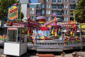 De kermisattractie Skate Jumper van Ordelman A op de Tilburgse kermis