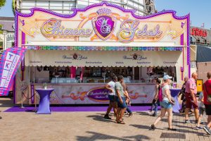 De Kermisattractie Bierens Gebak van M Bierens op de Tilburgse Kermis van 2019