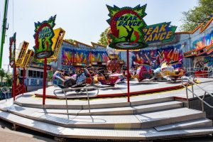 De kermisattractie Breakdance van PJ Hoefnagels-Someren op de Tilburgse Kermis