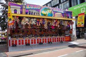 De kermisattractie Euroball van B&R Amusement VOF op de Tilburgse Kermis