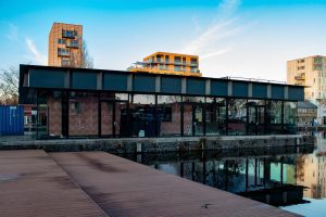 Restaurant RAK in de Piushaven in de wijk Hoogvenne in Tilburg