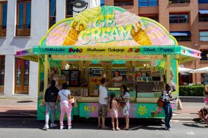 De kermisattractie Ice Cream/Ijs van Brunselaar op de Tilburgse kermis