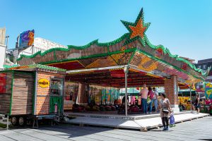 De kermisattractie Mini-Scooter van Hinzen op de Tilburgse Kermis 