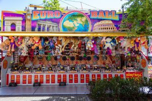 De kermisattractie Euroball van B&R Amusement VOF op de Tilburgse Kermis 