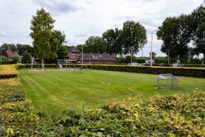 Voetbalveld en Speeltuin Sportlaan in het dorp Udenhout