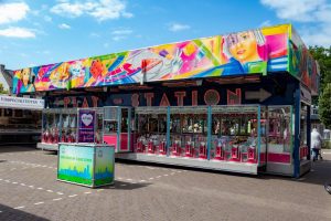 De Kermisattractie Playstation op de Kermis van Udenhout