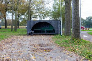 De jongeren ontmoetingsplek (JOP) in de wijk Ruiven in het dorp Berkel-Enschot