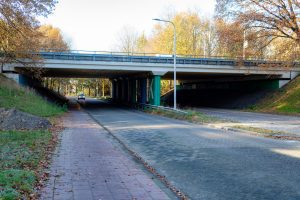 Viaduct van de Blaakweg op het bedrijventerrein Het Laar in Tilburg