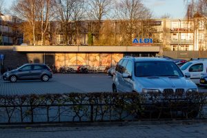 Supermark ALDI in de Wijk Broekhoven in Tilburg