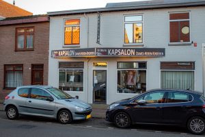 Kapsalon De Bruyn in de Wijk Broekhoven in Tilburg