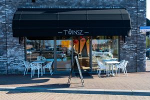 Twinsz in Winkelcentrum Koningsoord in Berkel-Enschot