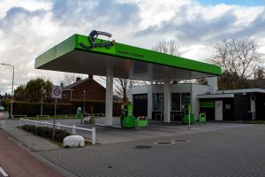 Selfservice tankstation Swing in het dorp Berkel-Enschot