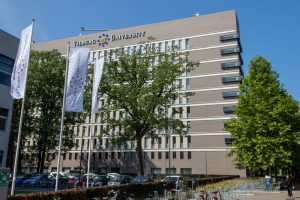 Het Montesquieu gebouw op in op de Universiteits Campus in Tilburg