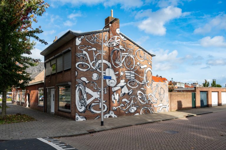 Muurschildering Bicycles van Jeroen Erosie in Tilburg